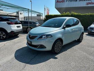 lancia ypsilon 1.0 firefly 5 porte s&s hybrid gold