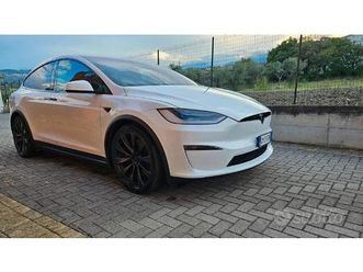tesla model x plaid - iva esposta