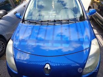 renault clio station wagon