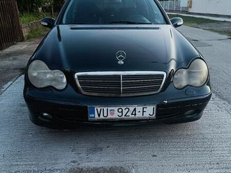 mercedes-benz c-klasa 220 classic, 2002 god.