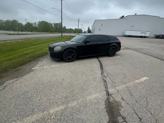 dodge magnum srt8