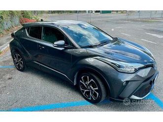toyota c-hr 2.0 hybrid – full optional, tagliandi
