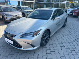 lexus es es 300h prestige top za 52 000 €