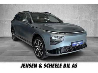 xpeng g9 performance 2,99% rente performance. luftfju00e6ring, adaptiv cruise, 2023 grønn