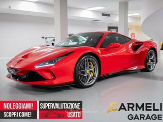 iva esposta-sedili racing-volante carbonio