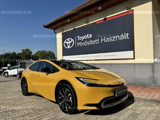 2.0 phev executive e-cvt 2 év toyota minősített használt garanciával!