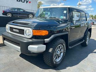 used 2011 toyota fj cruiser base