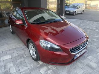 volvo v40 d2 momentum, navigacija, klima, top stanje, 2015 god.