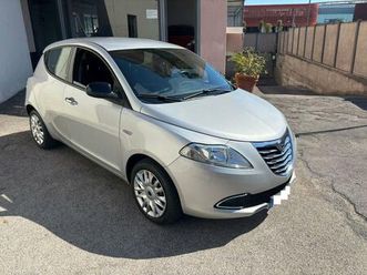 lancia ypsilon 1.2 69 cv 5 porte s&s silver
