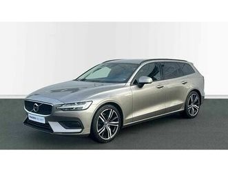 volvo v60 momentum d3 aut | trekhaak | navi | smartphone integratie momentum d3 aut | trekhaak | navi | smartphone integratie