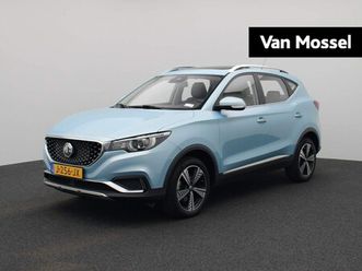 mg zs - ev luxury 45 kwh | leder | navi | panoramadak | camera | apple carplay | adaptive cruise c