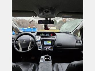 toyota prius+ 1.8 hsd style leather+safety e-cvt