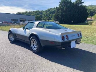chevrolet corvette c3 de 1982