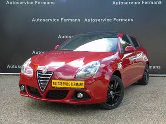 alfa romeo giulietta - 1.4 turbo multiair170pk - 2015 - 119dkm - panodak - airco