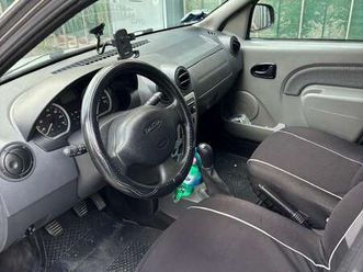 logan mcv 1.5 dci laureate 85cv 5p.