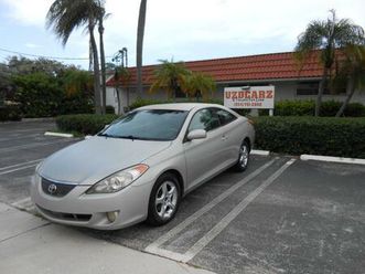 used 2004 toyota camry solara se