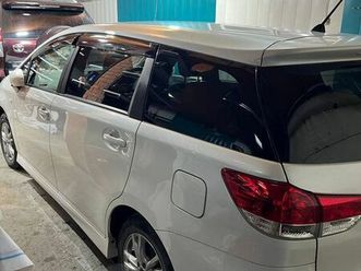 продажа toyota wish, 2011 год в новосибирске