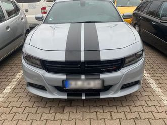 dodge charger sxt 3.6 • grau mit schwarzen streifen • us-import •