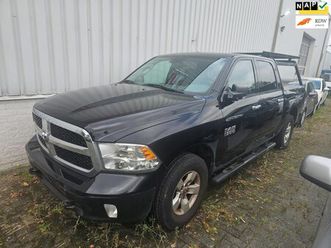 dodge ram 1500 - 3.6 v6 quad cab 6'4 / nap / lees tekst