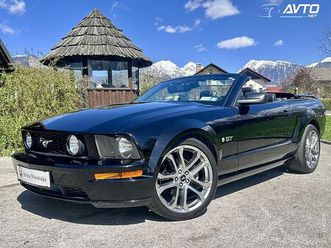 ford mustang gt 4.6 v8 cabrio - ročni menjalnik - kamera