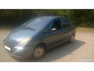 bonjour-jolie-picasso-exclusive-1-6-hdi-110-cv-suivi-6-cv-options-clim-roule-tres-bien-ct