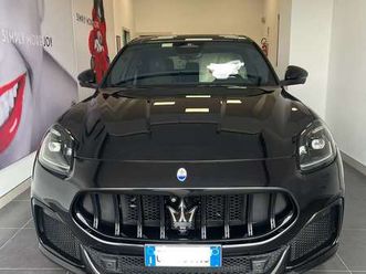 3.0 v6 trofeo 530cv auto