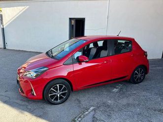 toyota yaris 1.5 hybrid 5p. cool