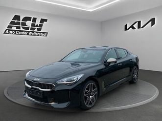 kia-stinger-3-3t-at-awd-gt-bastuck-head-up-panorama