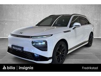 xpeng g9 performance awd l.r. h-feste, 360 kamera, dab. 2024 hvit