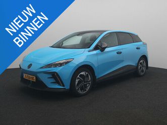 mg mg4 long range luxury 64 kwh | navi | 360 camera | led koplampen | apple carplay | stoelverwarming |