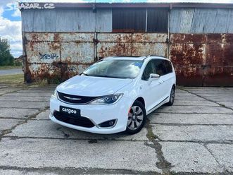 chrysler pacifica hybrid limited 2018 / 3.6