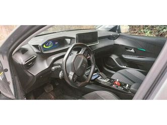 peugeot 208 electrico semi novo com baterias própias junho/21