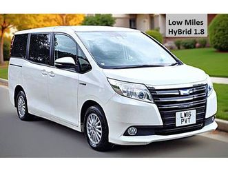 2016 toyota voxy 1.8 hybrid