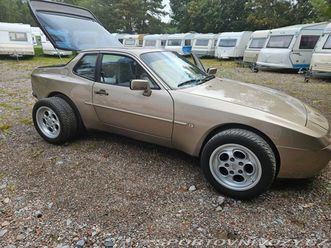 porsche 944 turbo 1986