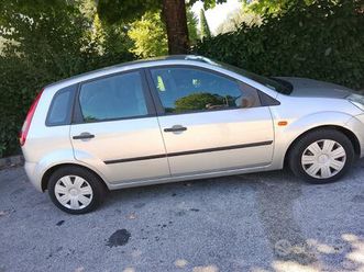 ford fiesta 1.4 16 v zetec