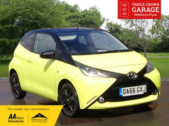 2016 toyota aygo 1.0 vvt-i x-cite 3 (bi-tone yellow) 3d