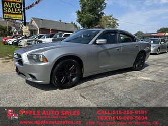 2011 dodge charger se