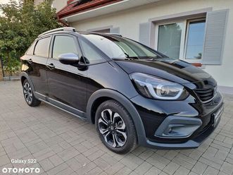 honda jazz 1.5 i-mmd executive crosstar (czarny dach)