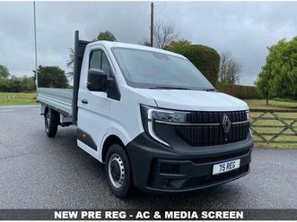 2.0 dci ll35 advance l3 h1 euro 6 (start/stop) 2dr (rear corner pillars)