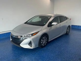 2021 toyota prius prime