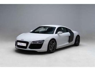 r8 4.2 fsi quattro s-tronic