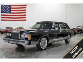 used 1989 lincoln town car signature