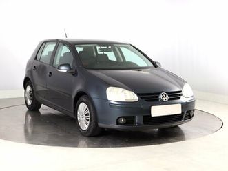 1.6,2006,tempomat,park. senzory,vyhřívání sedaček