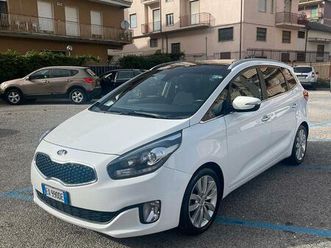 kia carens diesel automatica