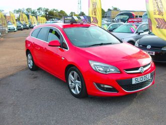 2013 (13) - 1.6 sri estate 5-door