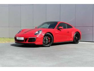 porsche 911 carrera 4 gts
