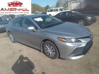 toyota camry le 2022 2.5l 2.5 hybryda 176km