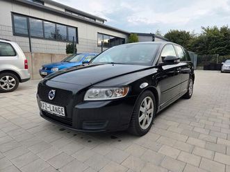volvo v50 kombi d2 kinetic