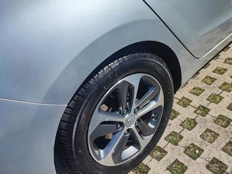 hyundai i30 go 1.6 110 cv