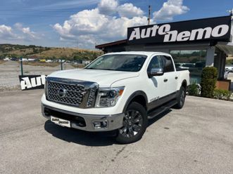 nissan titan crew cab 5.6i* v8* platinum reserve*
